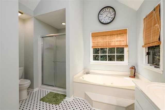 1746 Malachi Court, Loganville, GA 30052