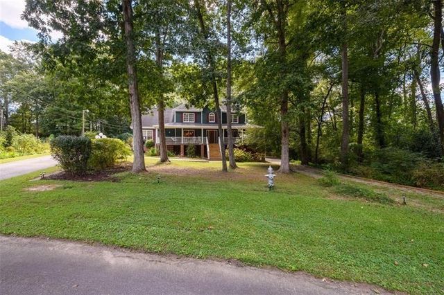 1746 Malachi Court, Loganville, GA 30052