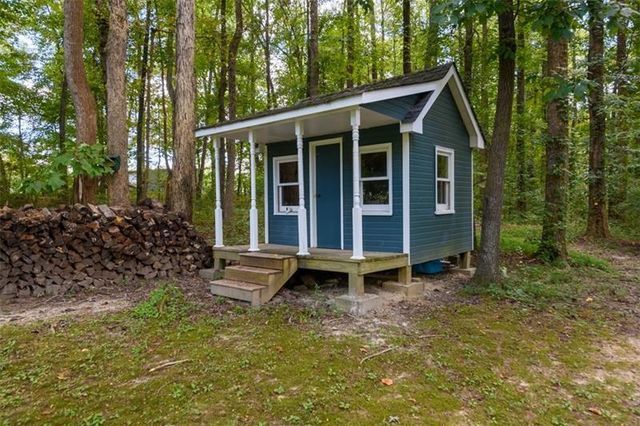 1746 Malachi Court, Loganville, GA 30052