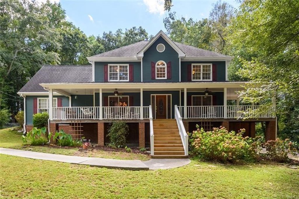 1746 Malachi Court, Loganville, GA 30052