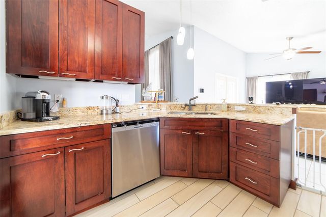 1352 WOODFIELD OAKS DRIVE, Apopka, FL 32703