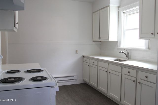 190 S Allen Street, Albany, NY 12208