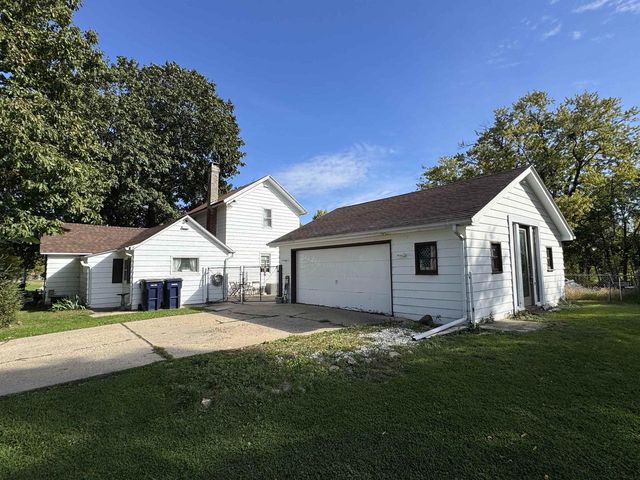 102 S Chatham Street, Janesville, WI 53548
