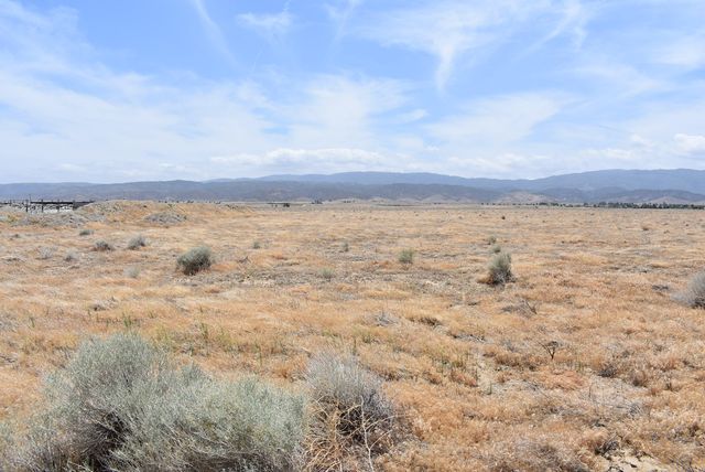 246th St W And Ave B10, Fairmont, CA 93536