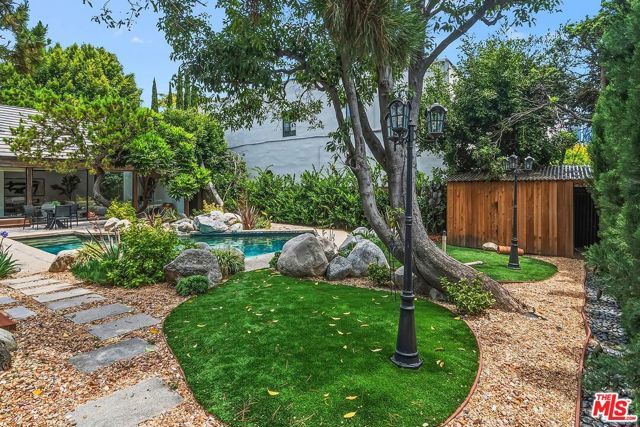 515 N Roxbury Drive, Beverly Hills, CA 90210