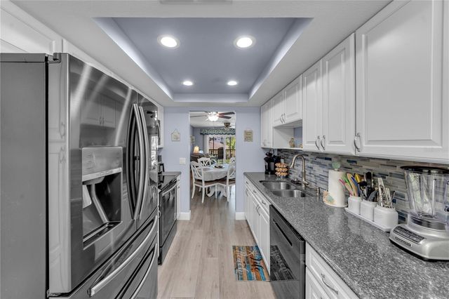 5849 PARK ST N 202, St Petersburg, FL 33709