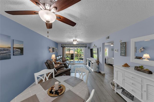 5849 PARK ST N 202, St Petersburg, FL 33709