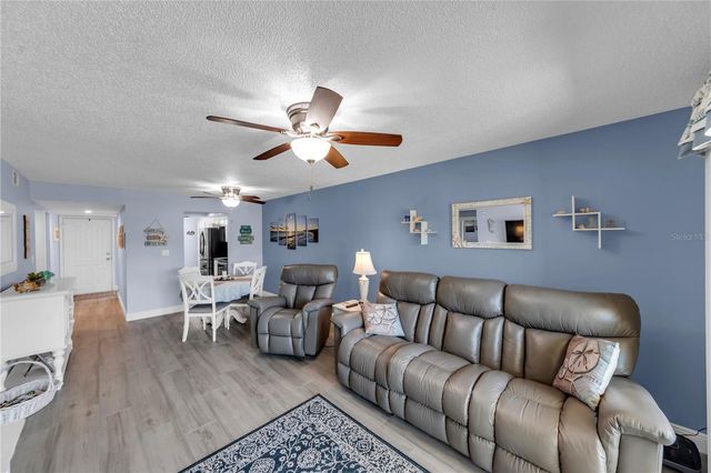 5849 PARK ST N 202, St Petersburg, FL 33709