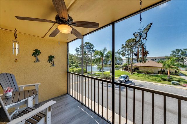 5849 PARK ST N 202, St Petersburg, FL 33709
