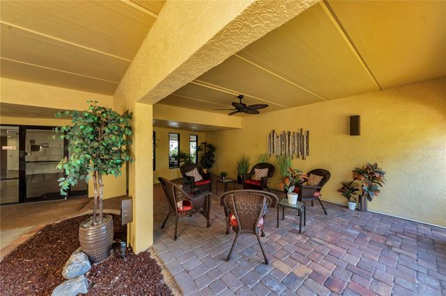 5849 PARK ST N 202, St Petersburg, FL 33709
