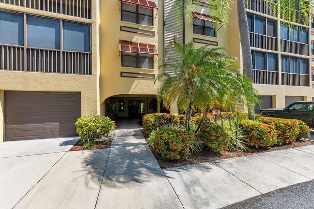 5849 PARK ST N 202, St Petersburg, FL 33709