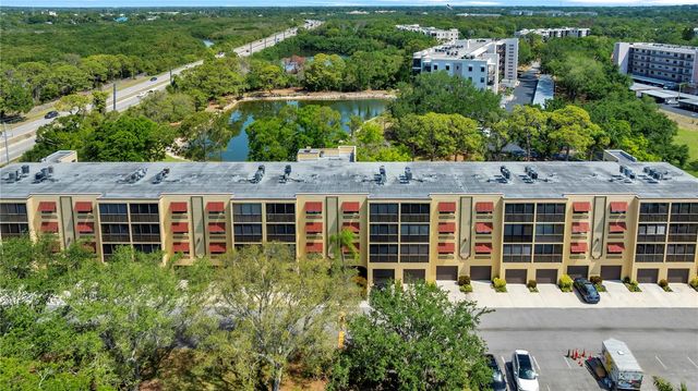 5849 PARK ST N 202, St Petersburg, FL 33709