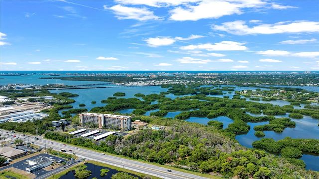 5849 PARK ST N 202, St Petersburg, FL 33709