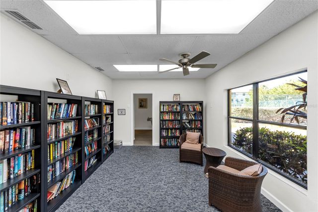5849 PARK ST N 202, St Petersburg, FL 33709
