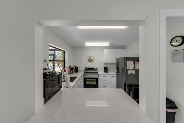 5849 PARK ST N 202, St Petersburg, FL 33709