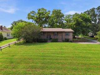 3416 Roberts Road, Chattanooga, TN 37416