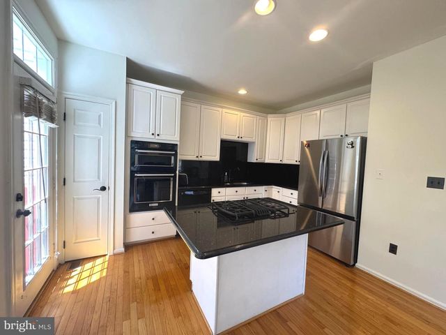 6505 NIGHTWIND CT, Alexandria, VA 22312