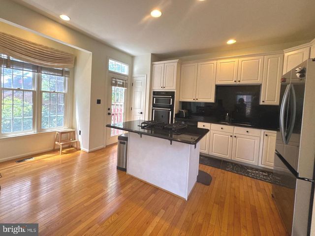 6505 NIGHTWIND CT, Alexandria, VA 22312