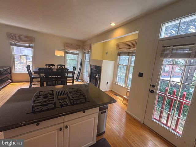 6505 NIGHTWIND CT, Alexandria, VA 22312