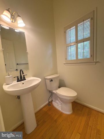6505 NIGHTWIND CT, Alexandria, VA 22312