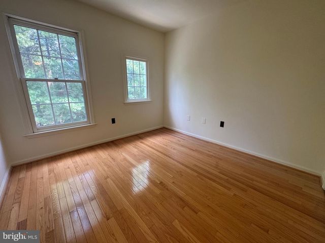 6505 NIGHTWIND CT, Alexandria, VA 22312