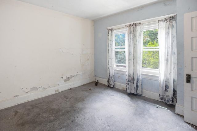 2035 Burnet Avenue, Cincinnati, OH 45219
