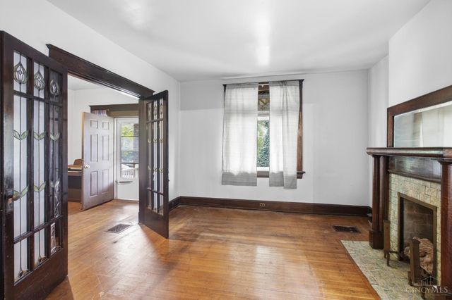 2035 Burnet Avenue, Cincinnati, OH 45219