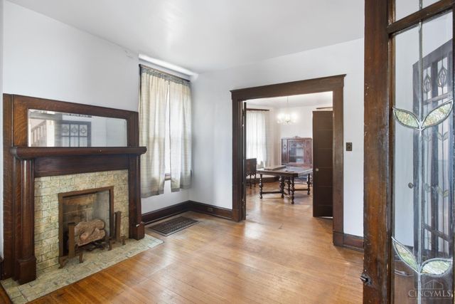 2035 Burnet Avenue, Cincinnati, OH 45219