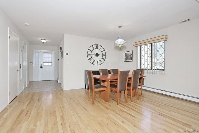 25 Buckingham Court, Pomona, NY 10970