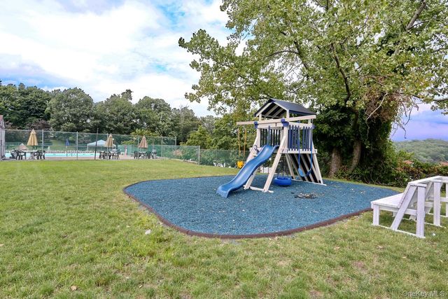 25 Buckingham Court, Pomona, NY 10970