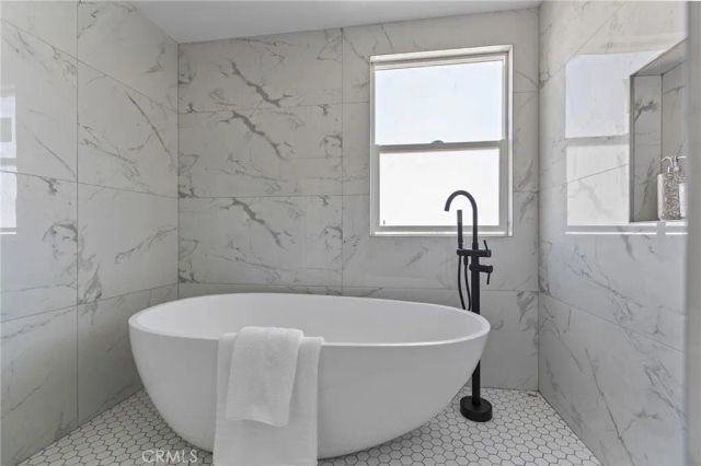 1022 W 223rd Street 6, Torrance, CA 90502