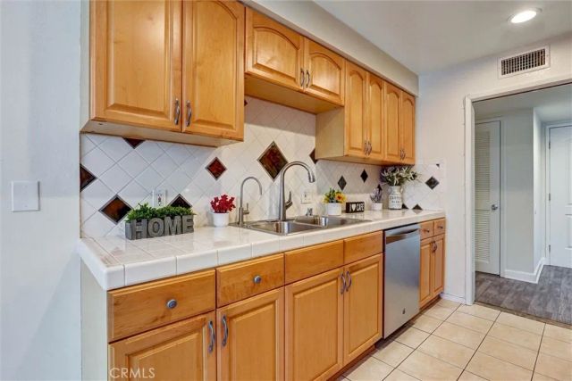 4637 Willis Avenue 110, Sherman Oaks, CA 91403