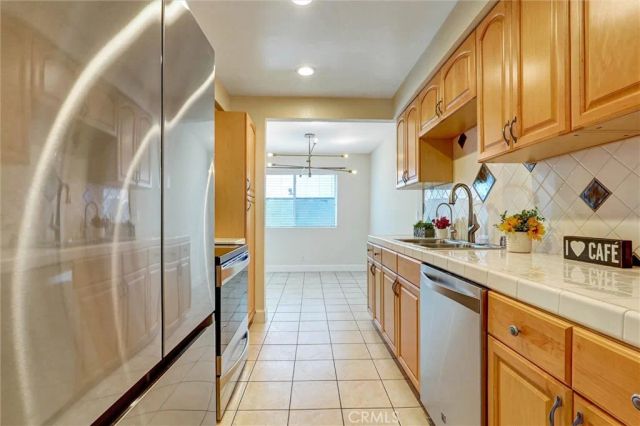 4637 Willis Avenue 110, Sherman Oaks, CA 91403