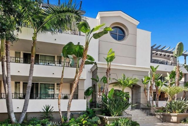 4637 Willis Avenue 110, Sherman Oaks, CA 91403