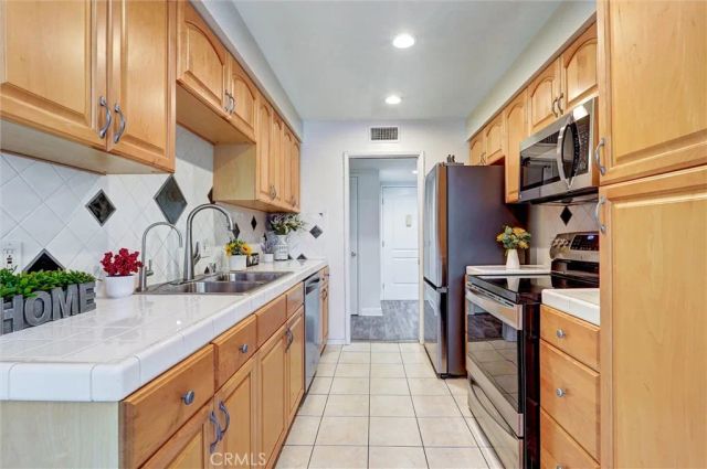 4637 Willis Avenue 110, Sherman Oaks, CA 91403