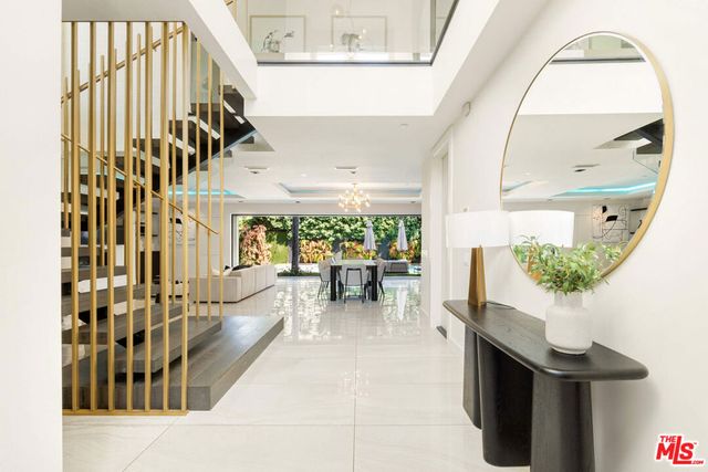 4640 Radford Avenue, Valley Village, CA 91607