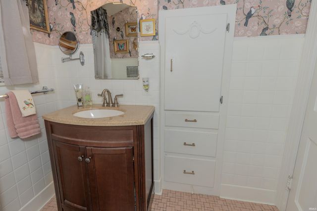 2913 E Mulberry Street, Evansville, IN 47714