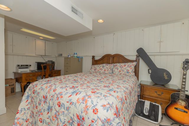 2913 E Mulberry Street, Evansville, IN 47714