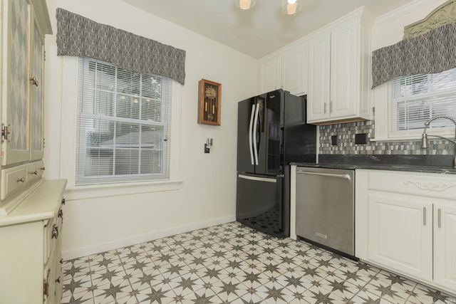 2913 E Mulberry Street, Evansville, IN 47714