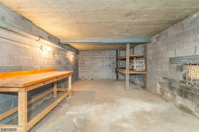 340 Northwood Way, Palisades Park Boro, NJ 07650