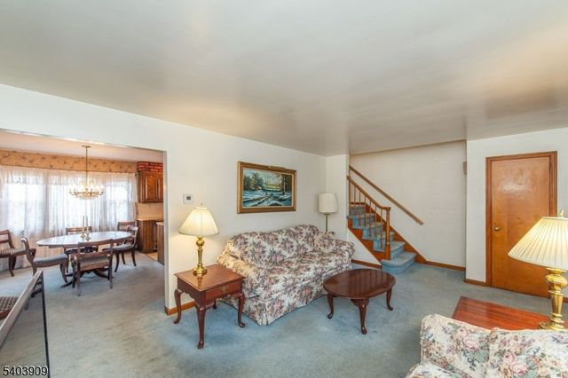 340 Northwood Way, Palisades Park Boro, NJ 07650