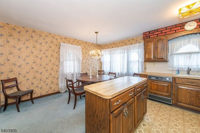 340 Northwood Way, Palisades Park Boro, NJ 07650