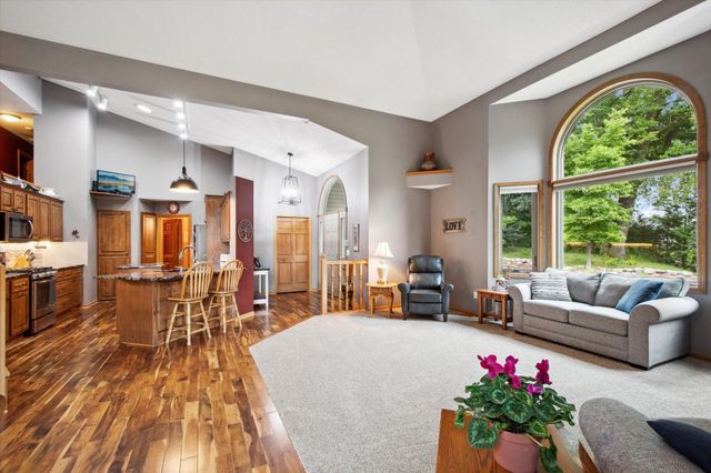 5429 Nelmark Avenue NE, Saint Michael, MN 55376