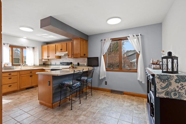 1525 N CLARK STREET, Appleton, WI 54911