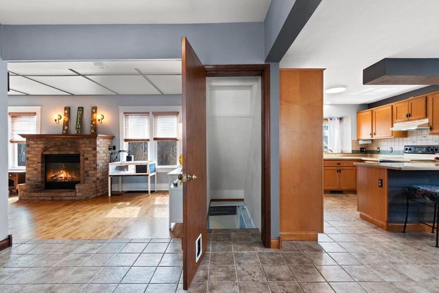 1525 N CLARK STREET, Appleton, WI 54911