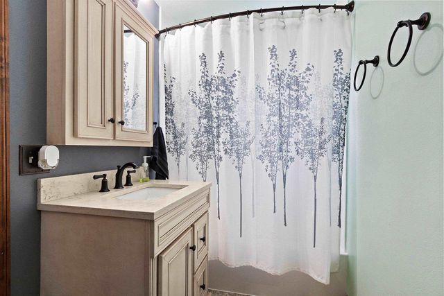 1525 N CLARK STREET, Appleton, WI 54911