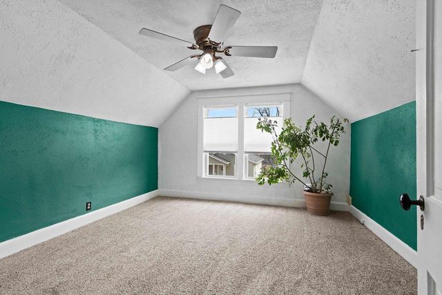 1525 N CLARK STREET, Appleton, WI 54911