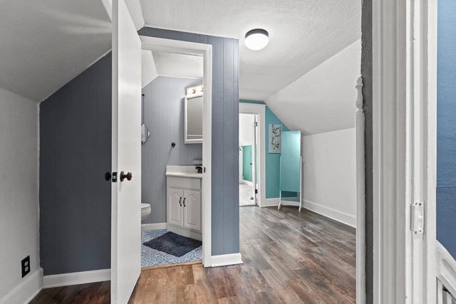 1525 N CLARK STREET, Appleton, WI 54911