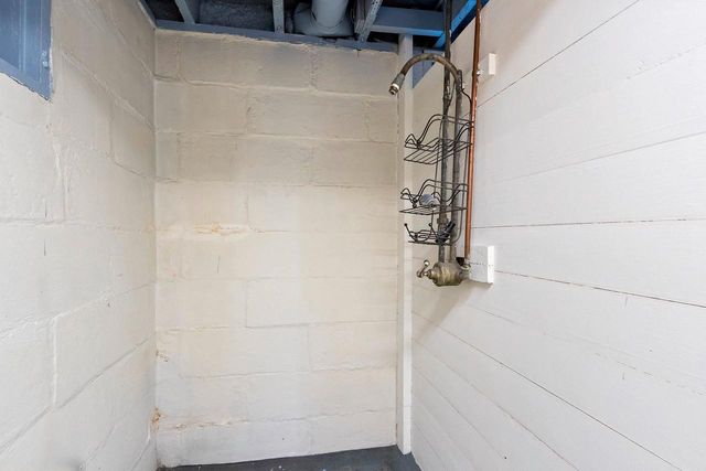 1525 N CLARK STREET, Appleton, WI 54911