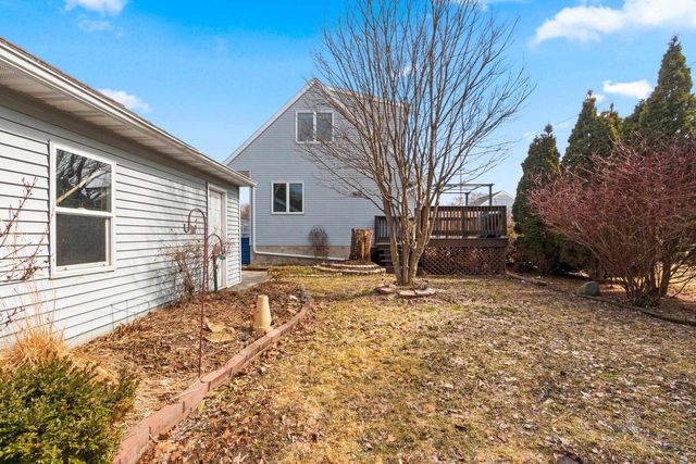 1525 N CLARK STREET, Appleton, WI 54911